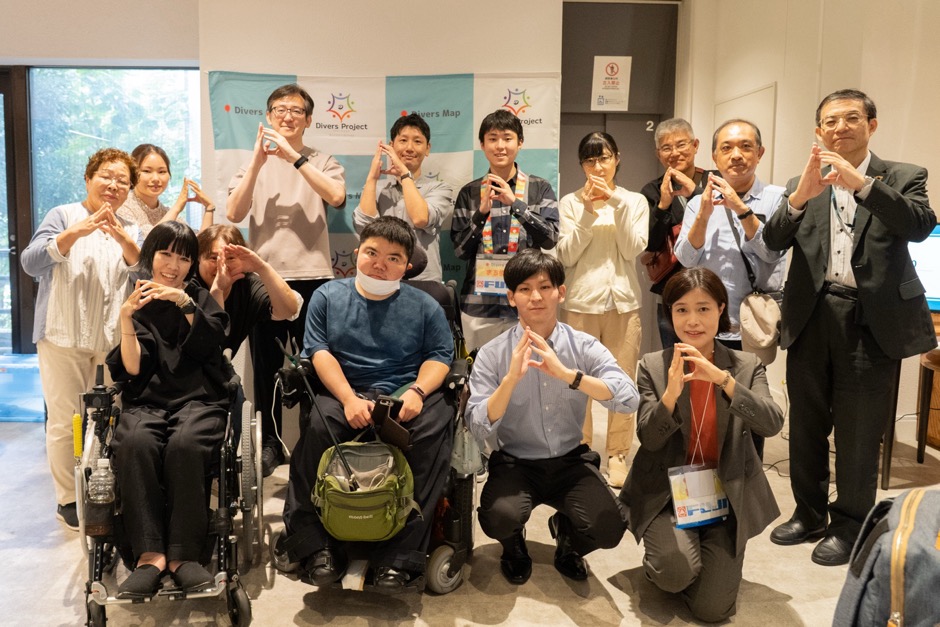 車椅子視点で街のバリアを体験、その気づきを地図に反映するまち歩きイベント開催